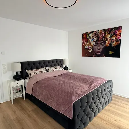 Noahs Ferienoase - Penthouse Mit Aufzug Apartment Schortens